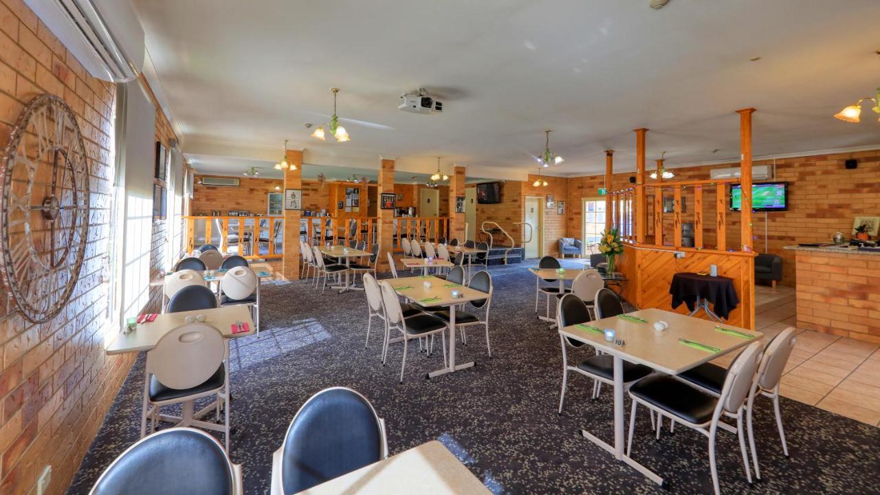 North Parkes Motel מראה חיצוני תמונה