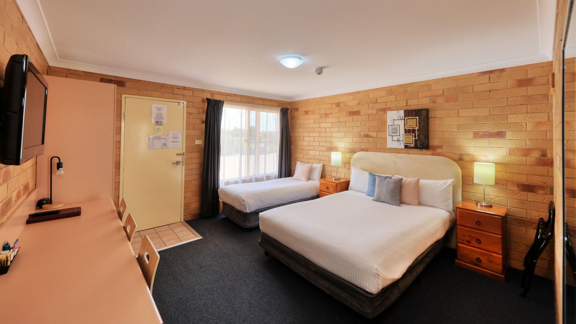 North Parkes Motel מראה חיצוני תמונה