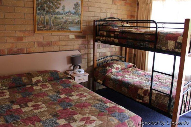 North Parkes Motel מראה חיצוני תמונה