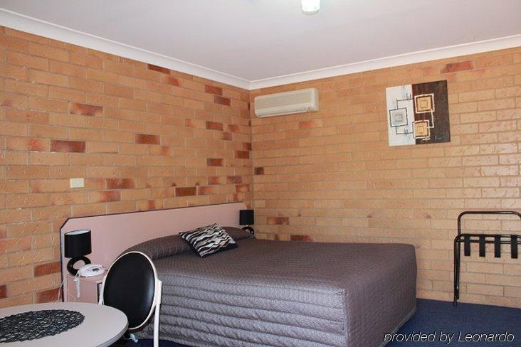 North Parkes Motel מראה חיצוני תמונה