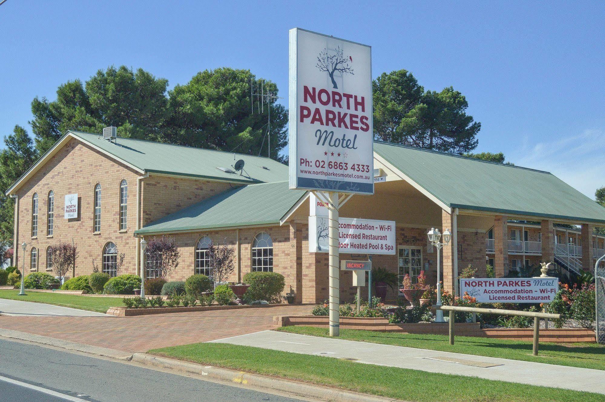 North Parkes Motel מראה חיצוני תמונה